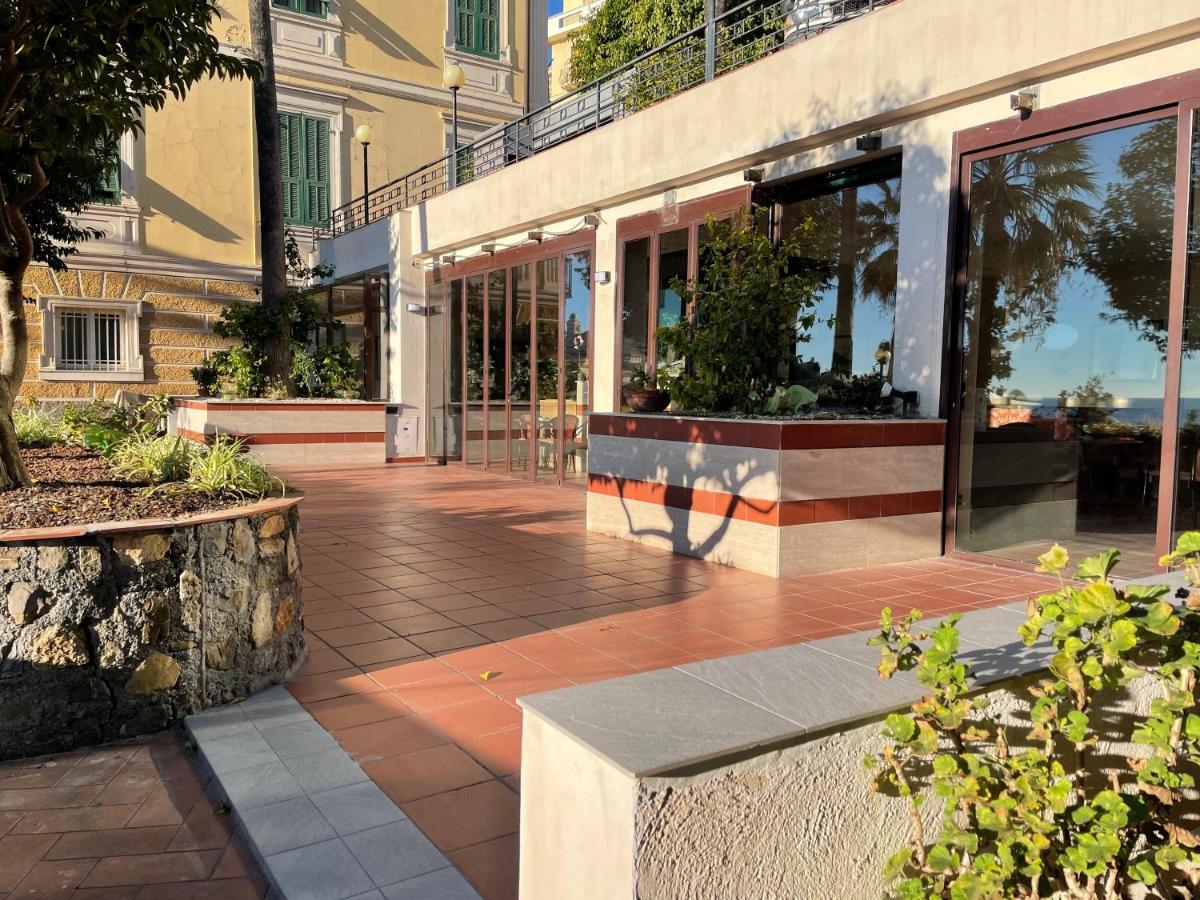 Hotel Miramare インペリア エクステリア 写真